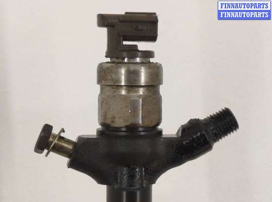 Форсунка топливная на Toyota Corolla Verso III (AR10)