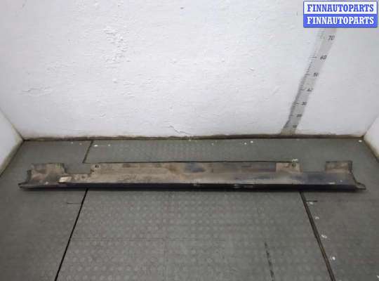 купить Накладка на порог на Mercedes C W204 2006-2015