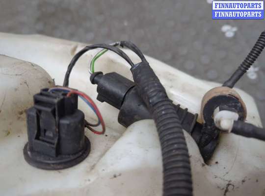 купить Бачок омывателя на Volkswagen Touareg 2006-2010
