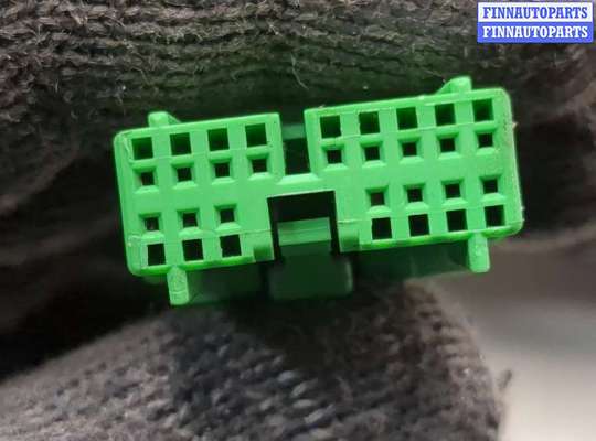 купить Зеркало боковое на Volvo V70 2001-2008