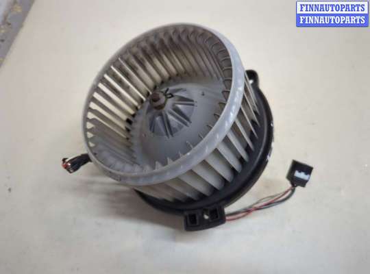 Мотор отопителя на Ford Focus II