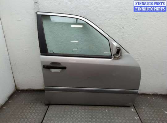 Купить Петля двери на Mercedes C W202 1993-2001 Петля двери MB1734527 на Mercedes C W202 1993-2001