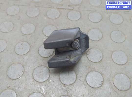 купить Петля замка капота на Jeep Wrangler 1996-2006