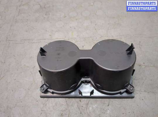 купить Подстаканник на Volvo XC90 2002-2014