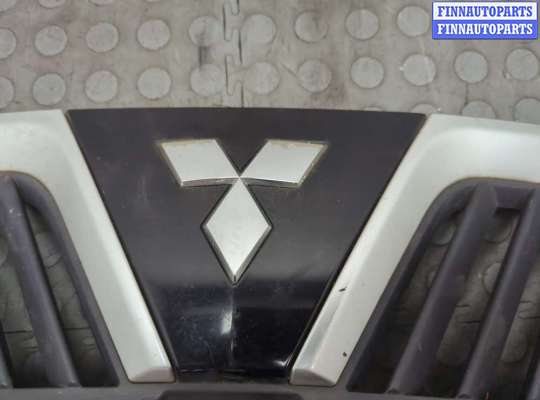 купить Решетка радиатора на Mitsubishi Outlander XL 2006-2012