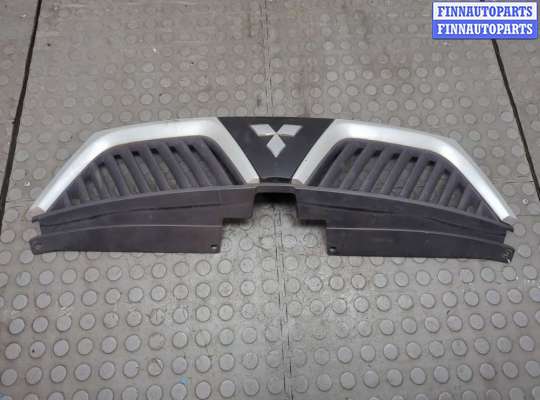 купить Решетка радиатора на Mitsubishi Outlander XL 2006-2012