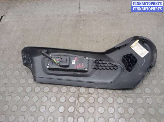 Обшивка салона на Ford Explorer VI (U625)