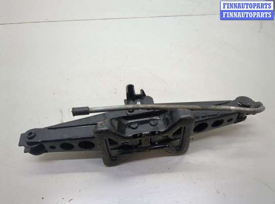 Домкрат на Ford Focus II