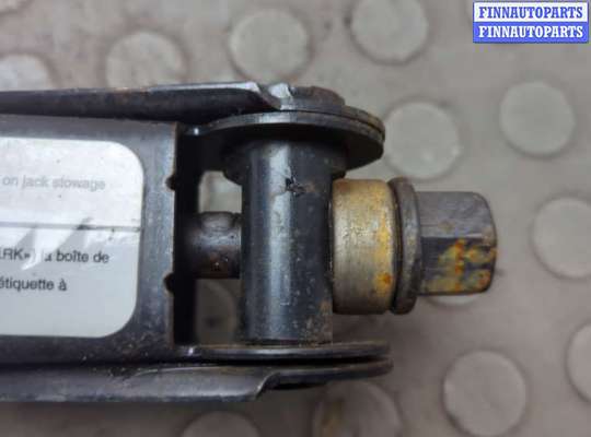 купить Домкрат на Chrysler Voyager 1995-2000