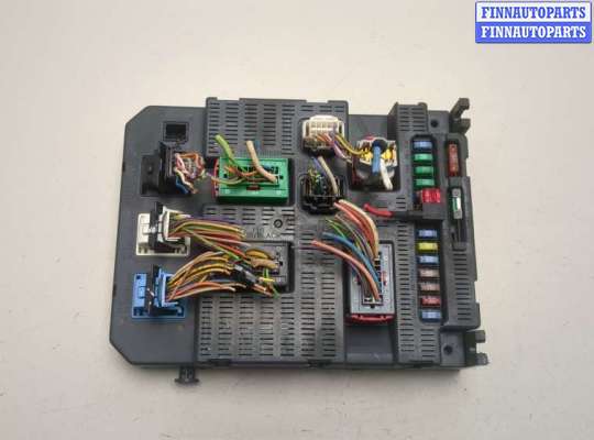 Блок управления BSI (Блок предохранителей) PG1208661 на Peugeot 308 2007-2013