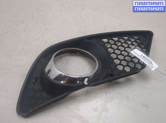 Заглушка (решётка) бампера MB1649636 на Mercedes C W204 2006-2015