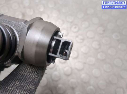 Форсунка топливная на Skoda Octavia (1Z, A5)