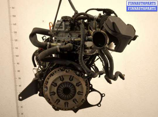 Форсунка топливная на Nissan Tino V10