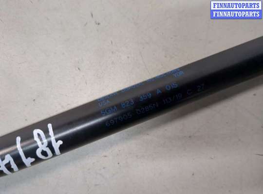 купить Амортизатор капота на Volkswagen Golf 7 2012-2020