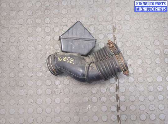 купить Патрубок корпуса воздушного фильтра на Toyota Highlander 1 2001-2007