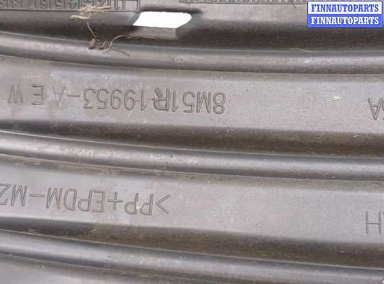 купить Заглушка (решётка) бампера на Ford Focus 2 2008-2011