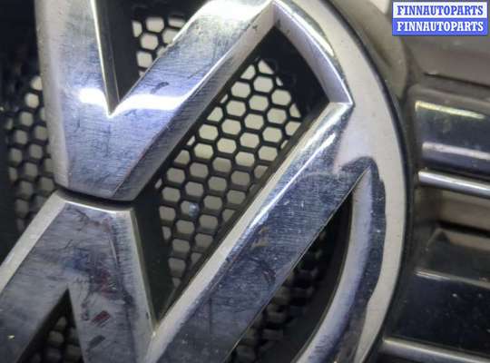 купить Решетка радиатора на Volkswagen Golf 6 2008-2012