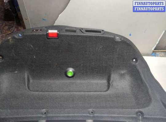 Обшивка крышки (двери) багажника MB1649650 на Mercedes C W205 2014-2023