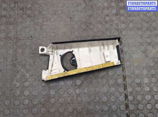 купить Обшивка центральной стойки на Ford Focus 2 2005-2008