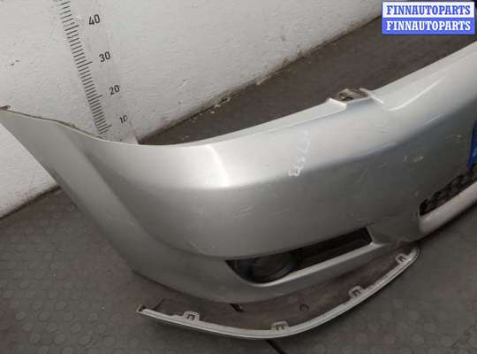 Бампер передний на Toyota Corolla Verso III (AR10) 