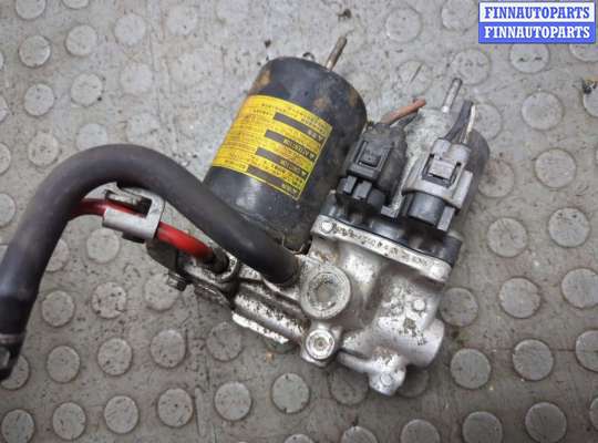 Блок АБС, насос (ABS, ESP, ASR) TT936649 на Toyota Prius 2009-2015