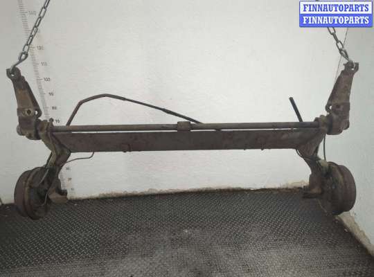 Балка подвески задняя RN1586401 на Renault Kangoo 1998-2008