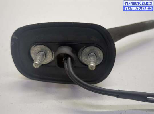 Антенна на Toyota RAV4 II (XA20)