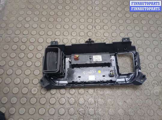 купить Панель управления магнитолой на Toyota ProAce 2016-2024