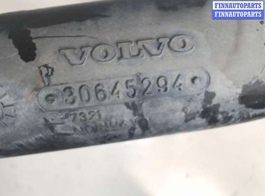 купить Патрубок интеркулера на Volvo XC90 2002-2006