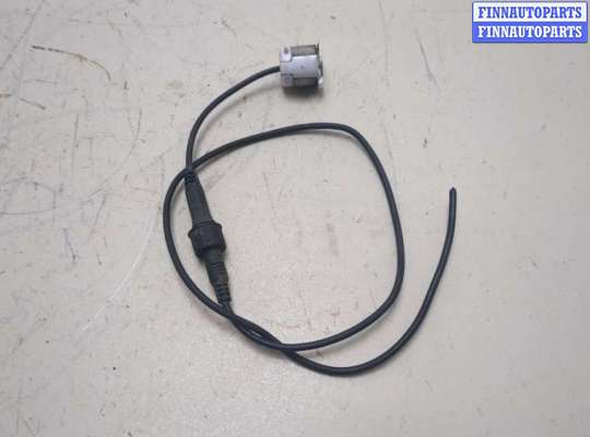 купить Датчик парктроника на Volvo S40 2004-2012