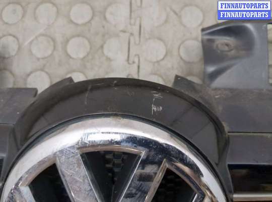 купить Решетка радиатора на Volkswagen Golf 6 2008-2012