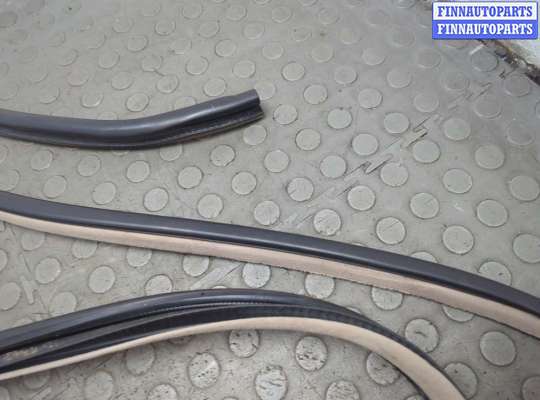 купить Уплотнитель на Lexus NX 2014-2021