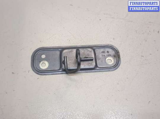 купить Петля замка капота на Renault Clio 2005-2009