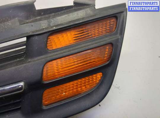 купить Решетка радиатора на Nissan Micra K12E 2002-2010