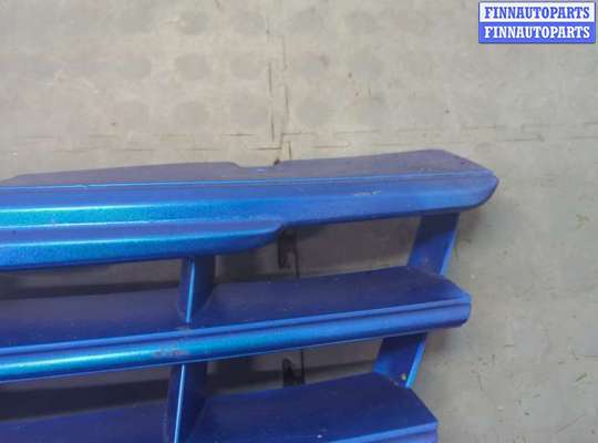 купить Решетка радиатора на Chrysler Voyager 2000-2007