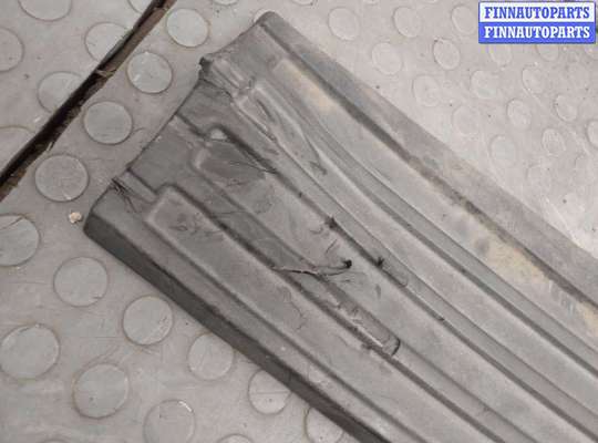 купить Накладка подножки на Lincoln Navigator 2002-2006