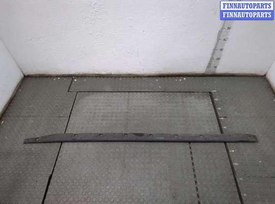 купить Накладка на порог на Toyota Corolla E12 2001-2006