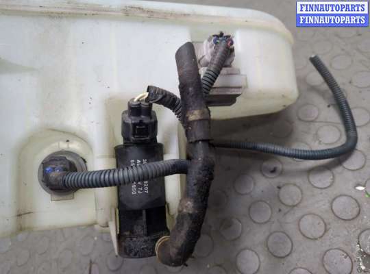 Бачок омывателя на Lexus GS III (S190)