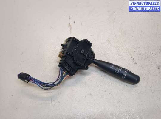 Переключатель дворников (стеклоочистителя) TT821098 на Toyota Matrix 2002-2008