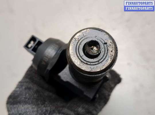 купить Форсунка топливная на Volkswagen Golf 5 2003-2009