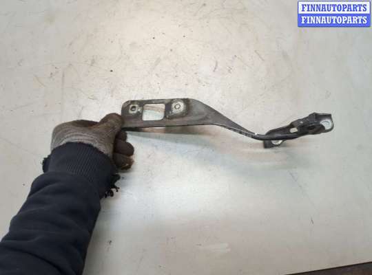 купить Петля капота на Honda Civic 2005-2012