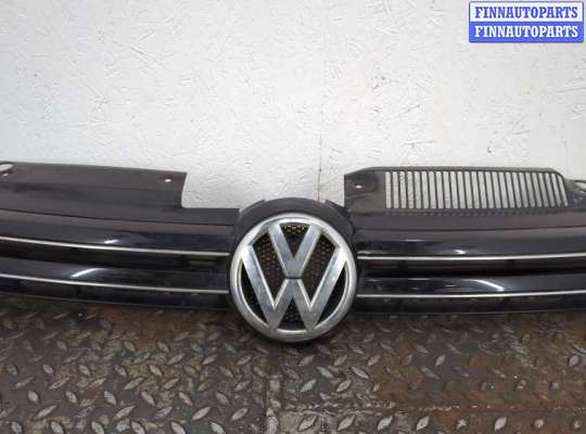 купить Решетка радиатора на Volkswagen Golf 6 2009-2012