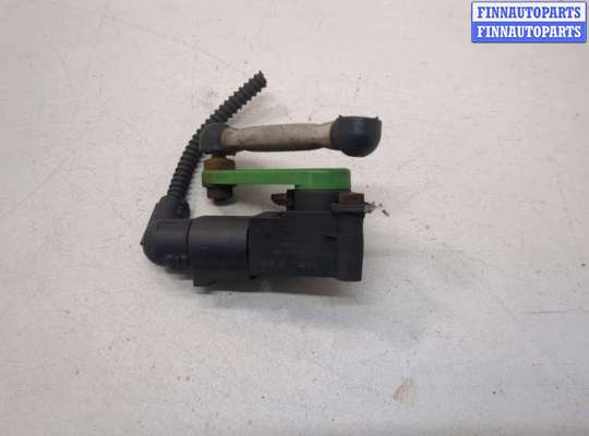 Датчик дорожного просвета на Volkswagen Touareg II (7P)