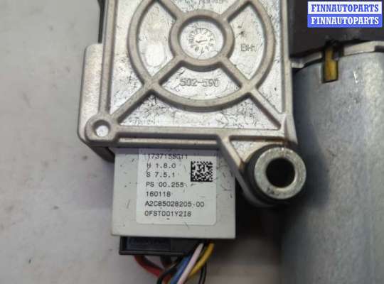 Моторчик люка на Audi Q3 (8U)