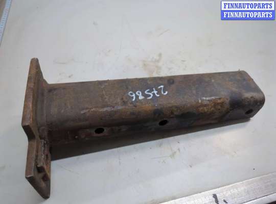 Кронштейн прицепного устройства AU1750689 на Audi A4 (B5) 1994-2000