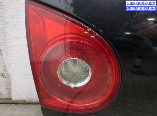 купить Щеткодержатель на Volkswagen Golf 5 2003-2009