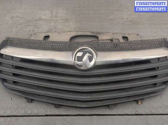Решетка радиатора на Opel Vivaro B