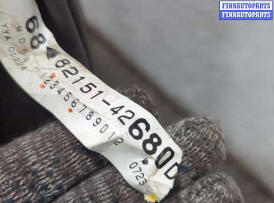 купить Стекло боковой двери на Toyota RAV 4 2000-2005