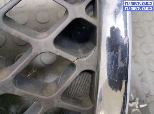 купить Решетка радиатора на Nissan Navara 2004-2015