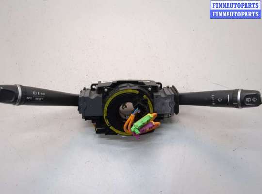 Купить Переключатель поворотов и дворников (стрекоза) на Volvo V70 2000-2007 Переключатель поворотов и дворников (стрекоза) VL578677 на Volvo V70 2000-2007